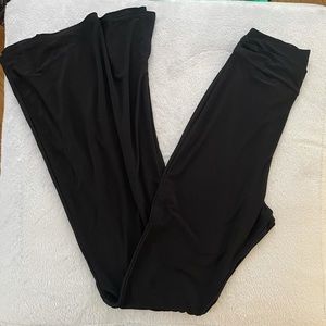 Pretty Little Thing Black Slinky High Waisted pant